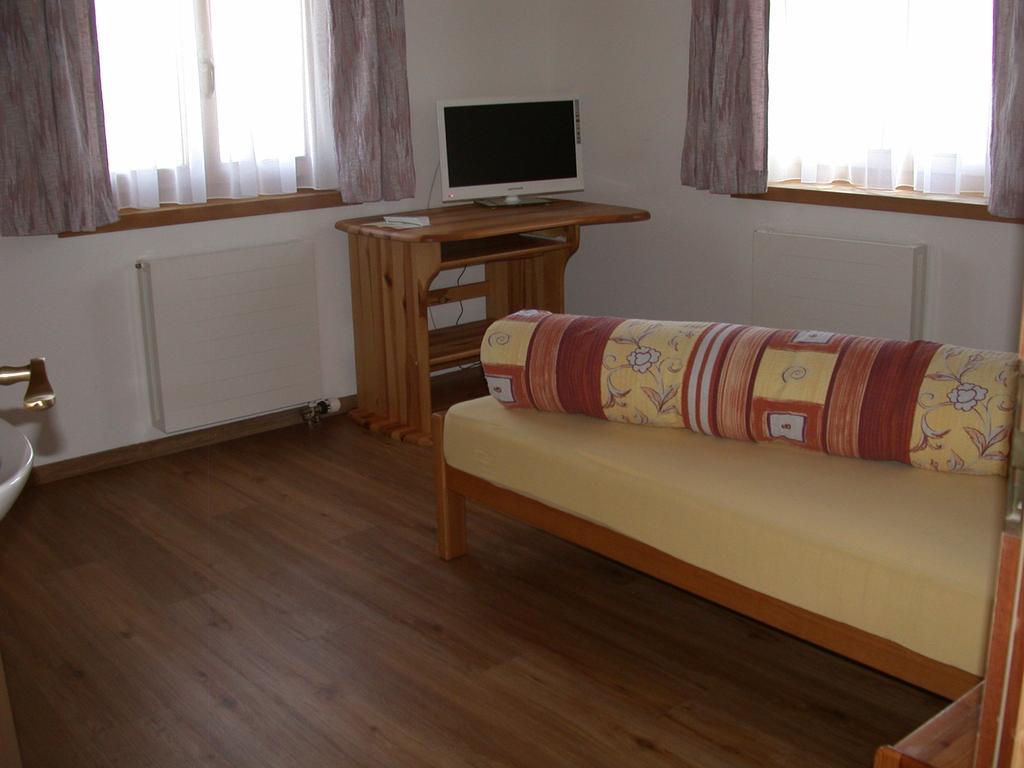 Hotel Reich Thusis Room photo