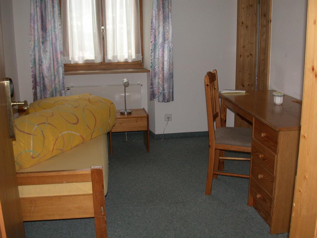 Hotel Reich Thusis Room photo